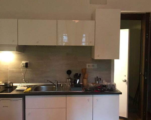 pavimenti |laminat|paventi laminate|taglio|pvc|prquet|legno|decorator|cartongesso|interni|pittura|torino|la piastrella|piastrella|cucina|casa|ristrutturazioni torino|ristrutturazioni casa |ristrutturazioni casa|torino|tubazioni|elettricita|edili|italia|bagno