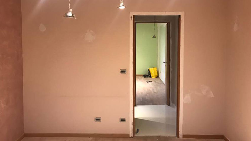 pavimenti |laminat|paventi laminate|taglio|pvc|prquet|legno|decorator|cartongesso|interni|pittura|torino|la piastrella|piastrella|cucina|casa|ristrutturazioni torino|ristrutturazioni casa |ristrutturazioni casa|torino|tubazioni|elettricita|edili|italia|bagno